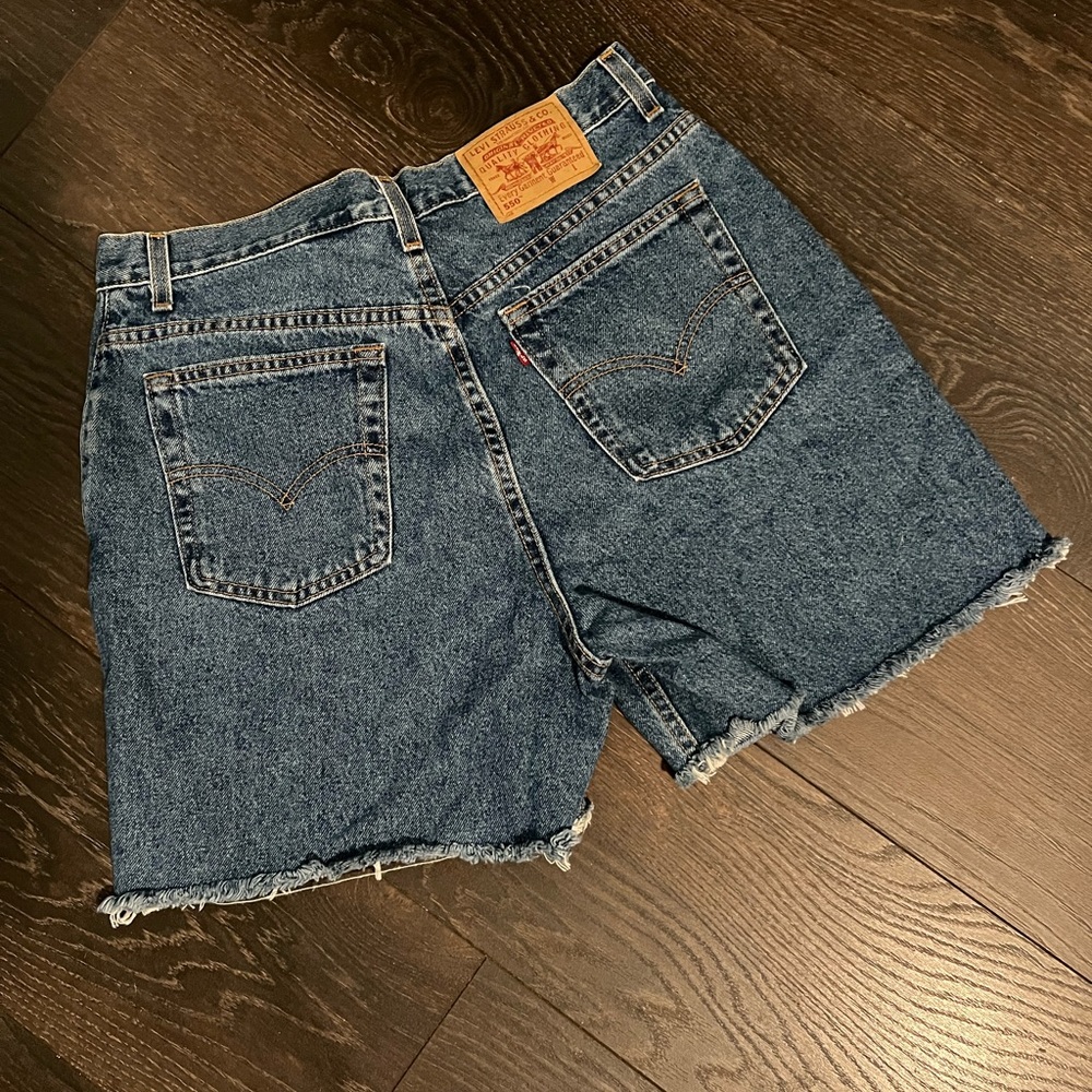 Levi's Light Blue Frayed Hem Jean Shorts - Picture 3 of 7
